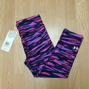 NWT Under Armour Size Small Compression Capris